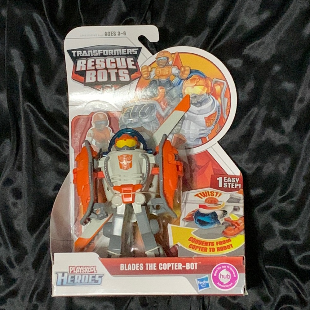 HASBRO- TRANSFORMERS- RESCUE BOTS- 2011 BLADES THE COPTER-BOT. 🆕 - Picture 1 of 11